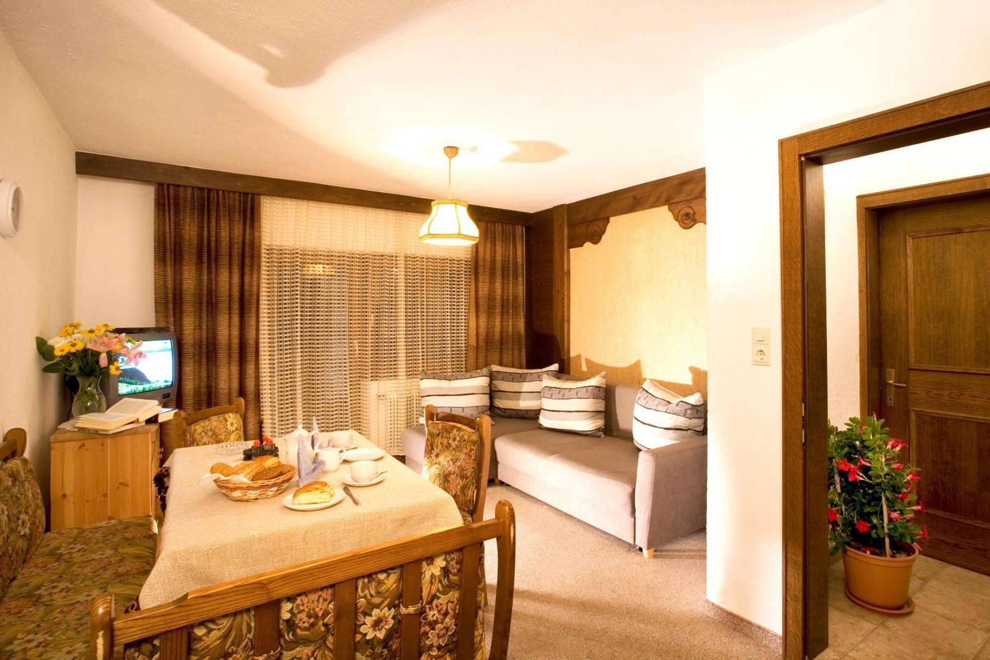 Haus Weidmannsheil Apartment แลงเงนเฟลด์ ภายนอก รูปภาพ